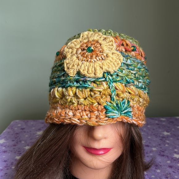 Colorful Crochet Flower beanie medium soft acrylic yarn new - Picture 8 of 10